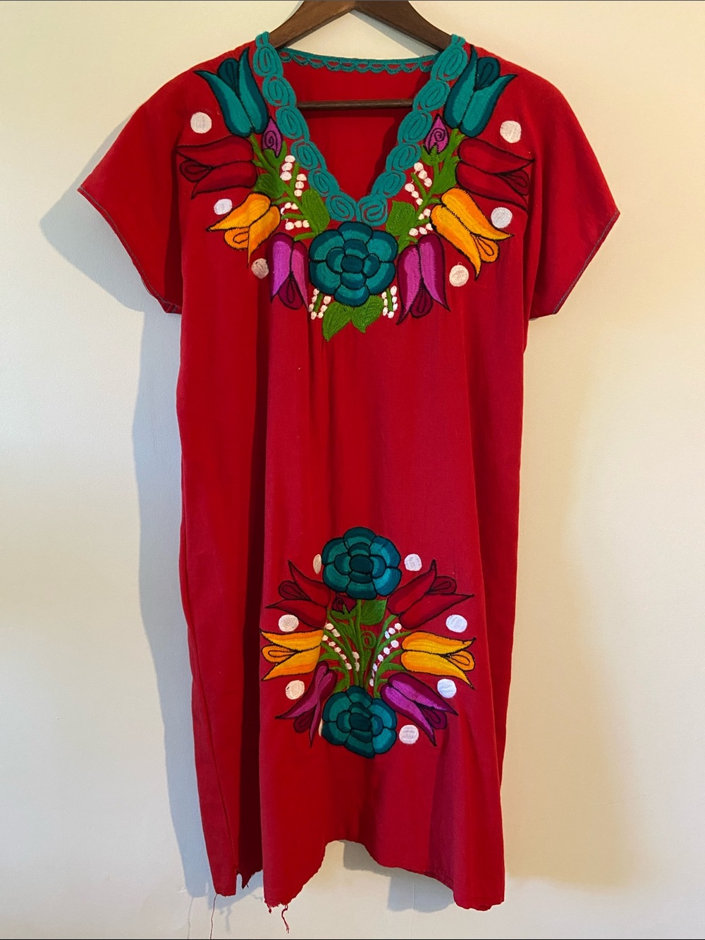 Vintage Mexican Red Floral Embroidered Women’s Dress